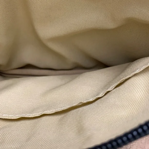 NWT Ladies Large Wristlet - Picture 4 of 7